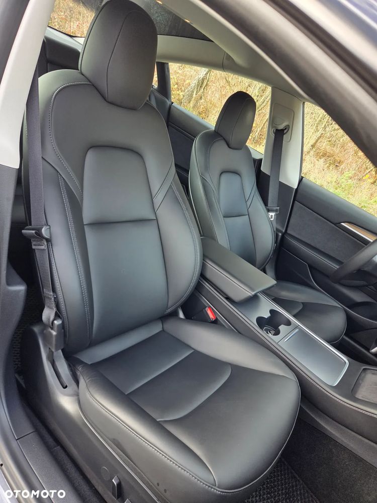 Tesla Model 3 - 22