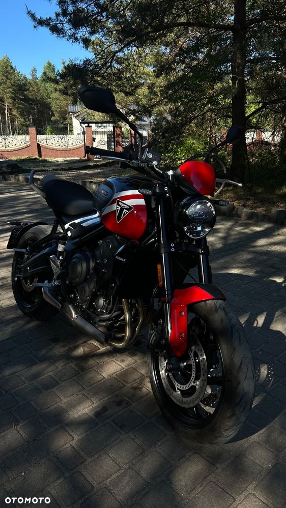 Triumph Trident - 15
