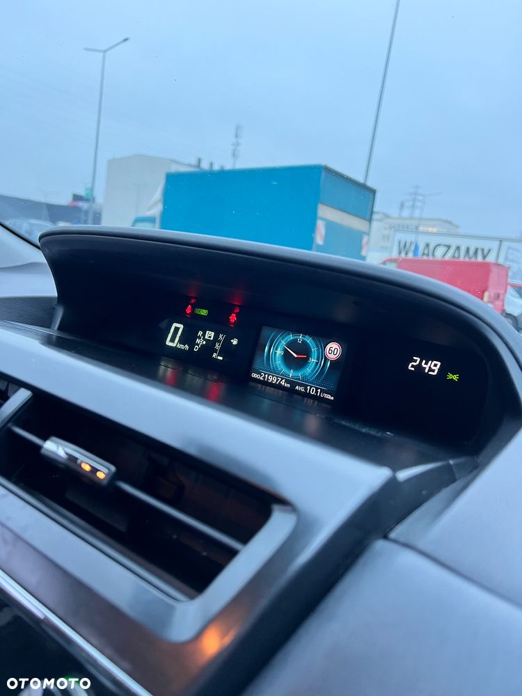 Toyota Prius+ (Hybrid) Comfort - 32