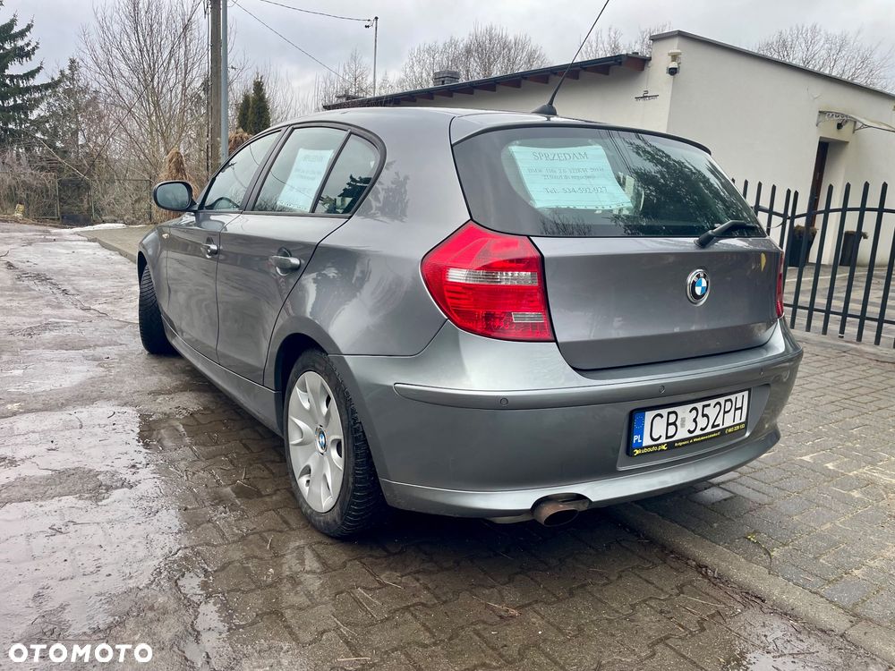 BMW Seria 1 116i - 6