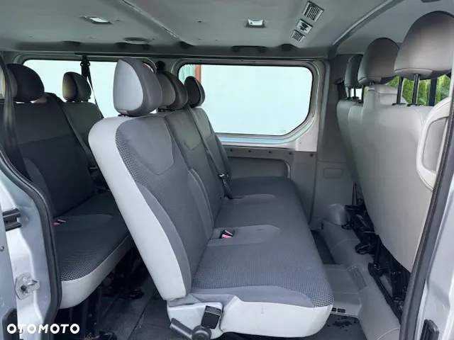 Opel Vivaro - 12