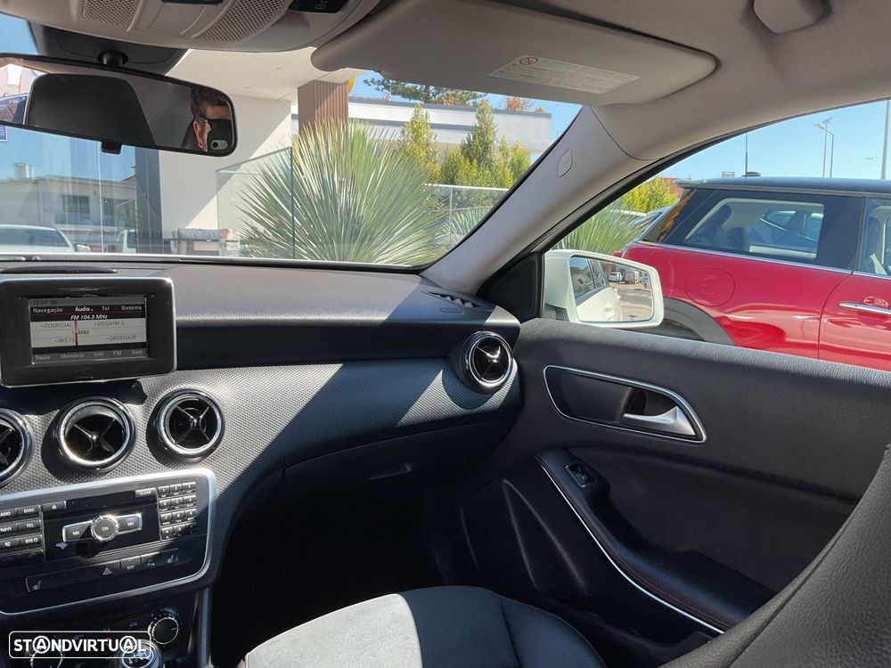 Mercedes-Benz A 180 CDi BE AMG Line - 33