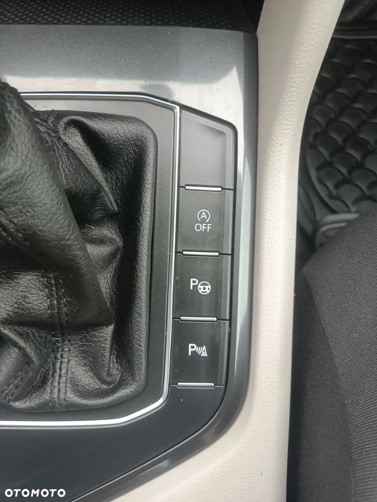 Volkswagen Tiguan 2.0 TDI SCR DSG Elegance - 23
