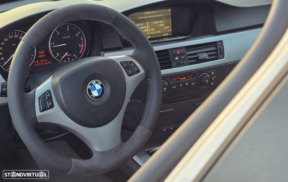 BMW 320 d Exclusive - 7