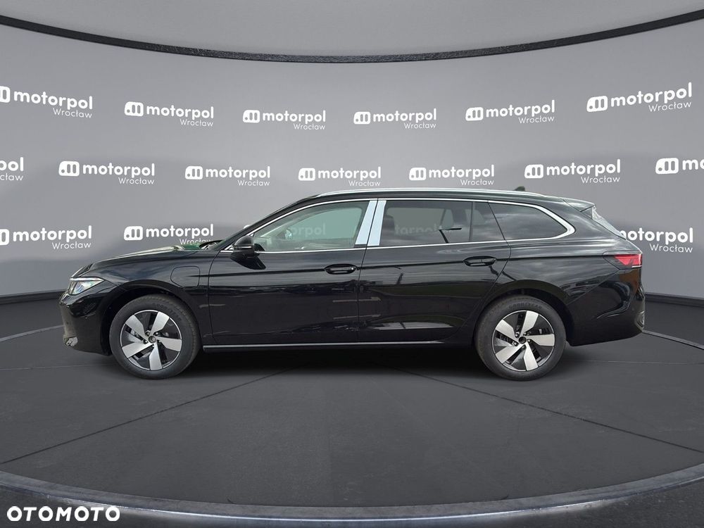 Volkswagen Passat - 3