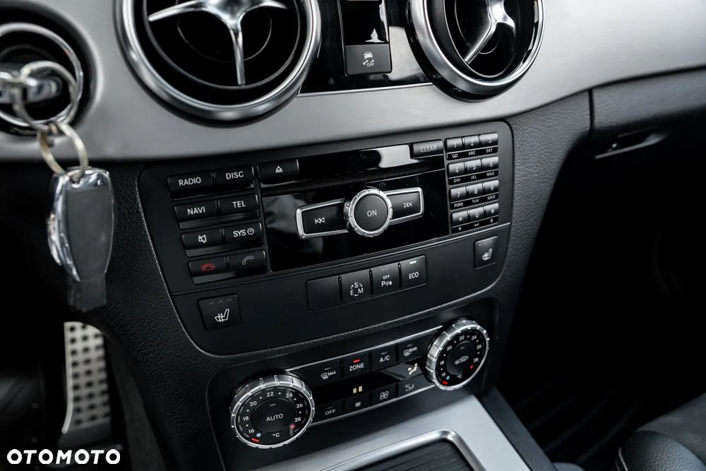 Mercedes-Benz GLK 220 CDI DPF 4Matic BlueEFFICIENCY 7G-TRONIC SPORT EDITION - 36