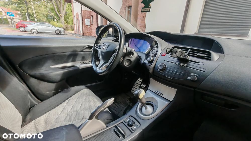 Honda Civic 1.8 Comfort - 1