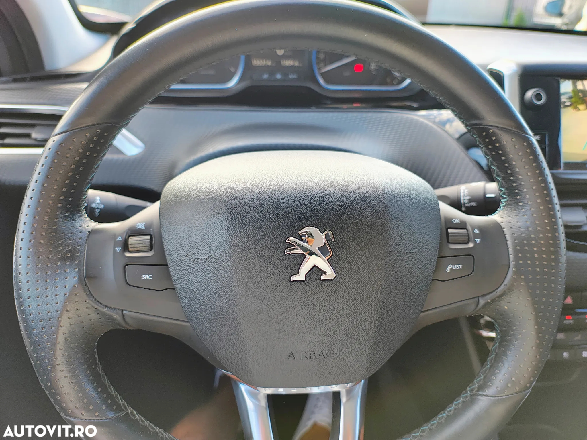 Peugeot 2008 PureTech 130 GPF Stop&Start Crossway - 24