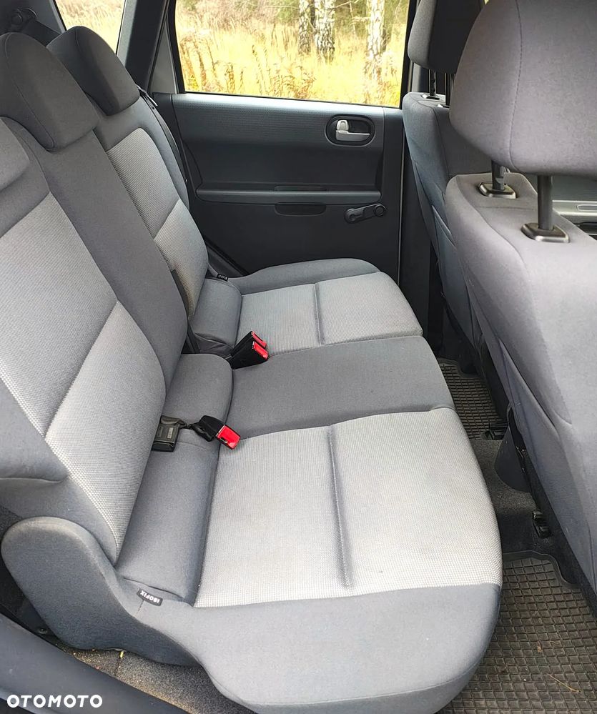 Mitsubishi Colt 1.3 Motion Plus - 37