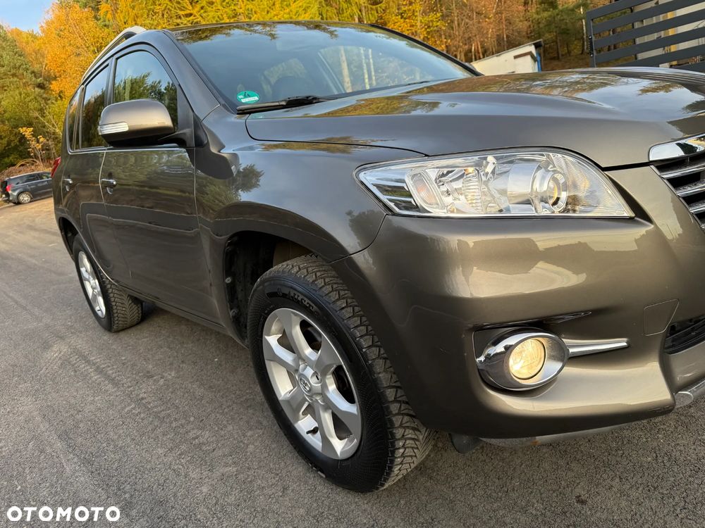Toyota RAV4 2.0 VVT-i Premium - 16