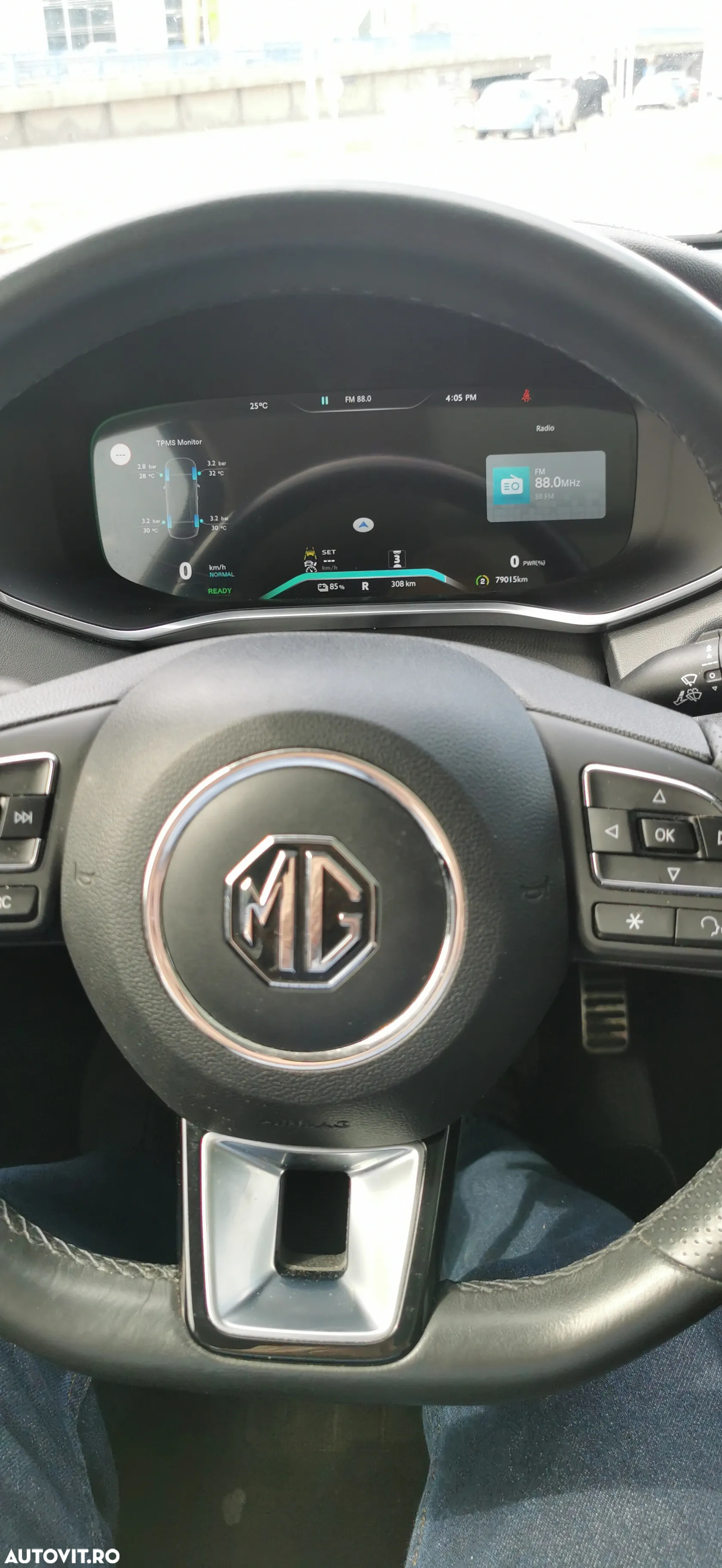 MG Marvel R Luxury - 13