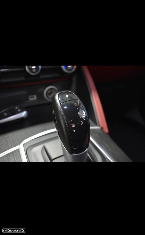 Alfa Romeo Stelvio 2.2 16V AT8-Q4 Executive — fotografia 11