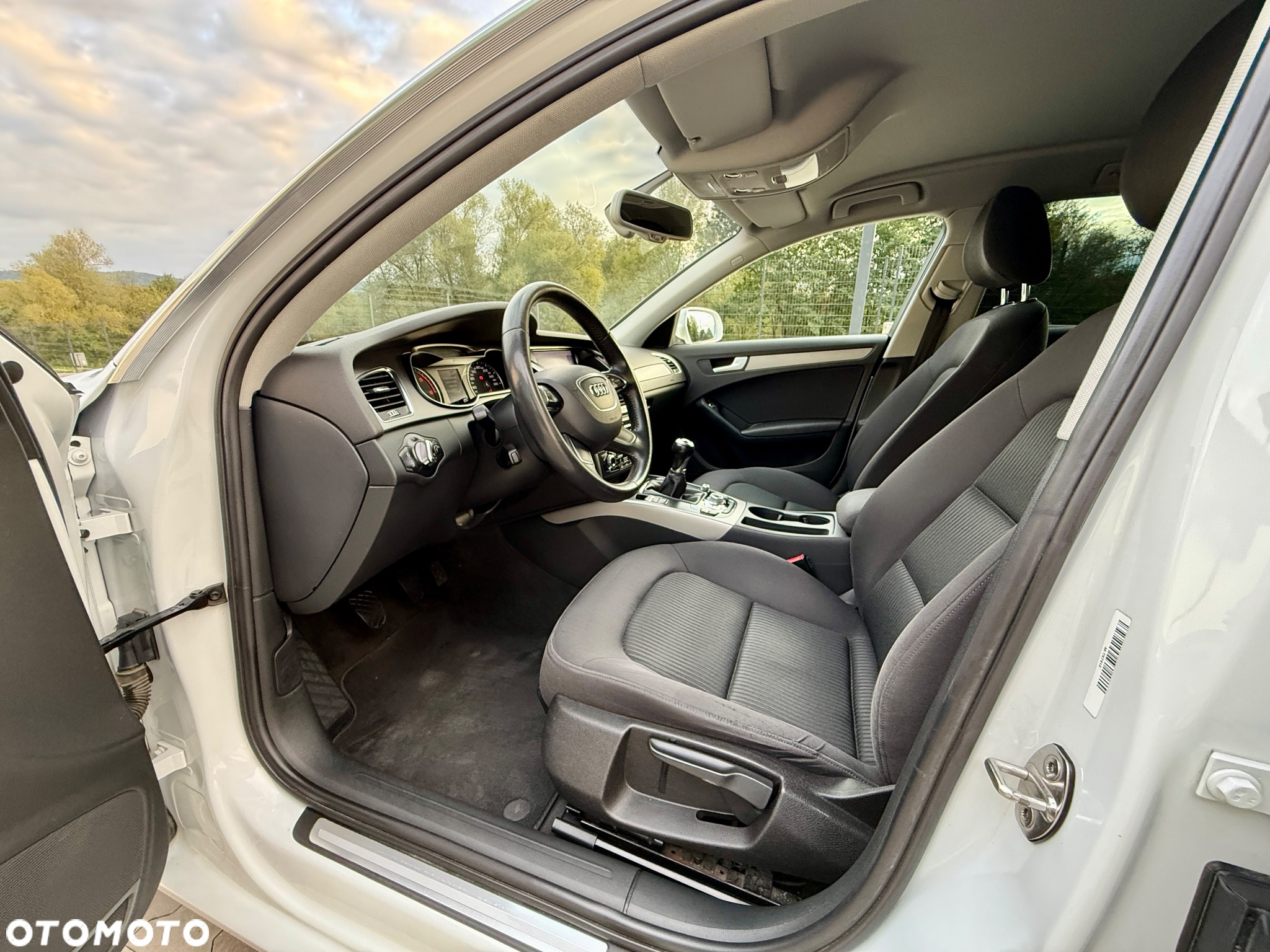 Audi A4 Avant 2.0 TDI - 14