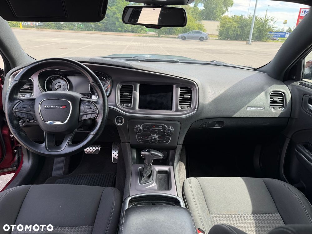 Dodge Charger 5.7 R/T - 19