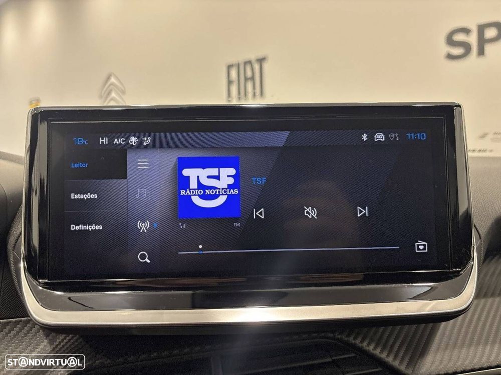 Peugeot 2008 1.2 Hybrid Allure e-DCS6 - 17