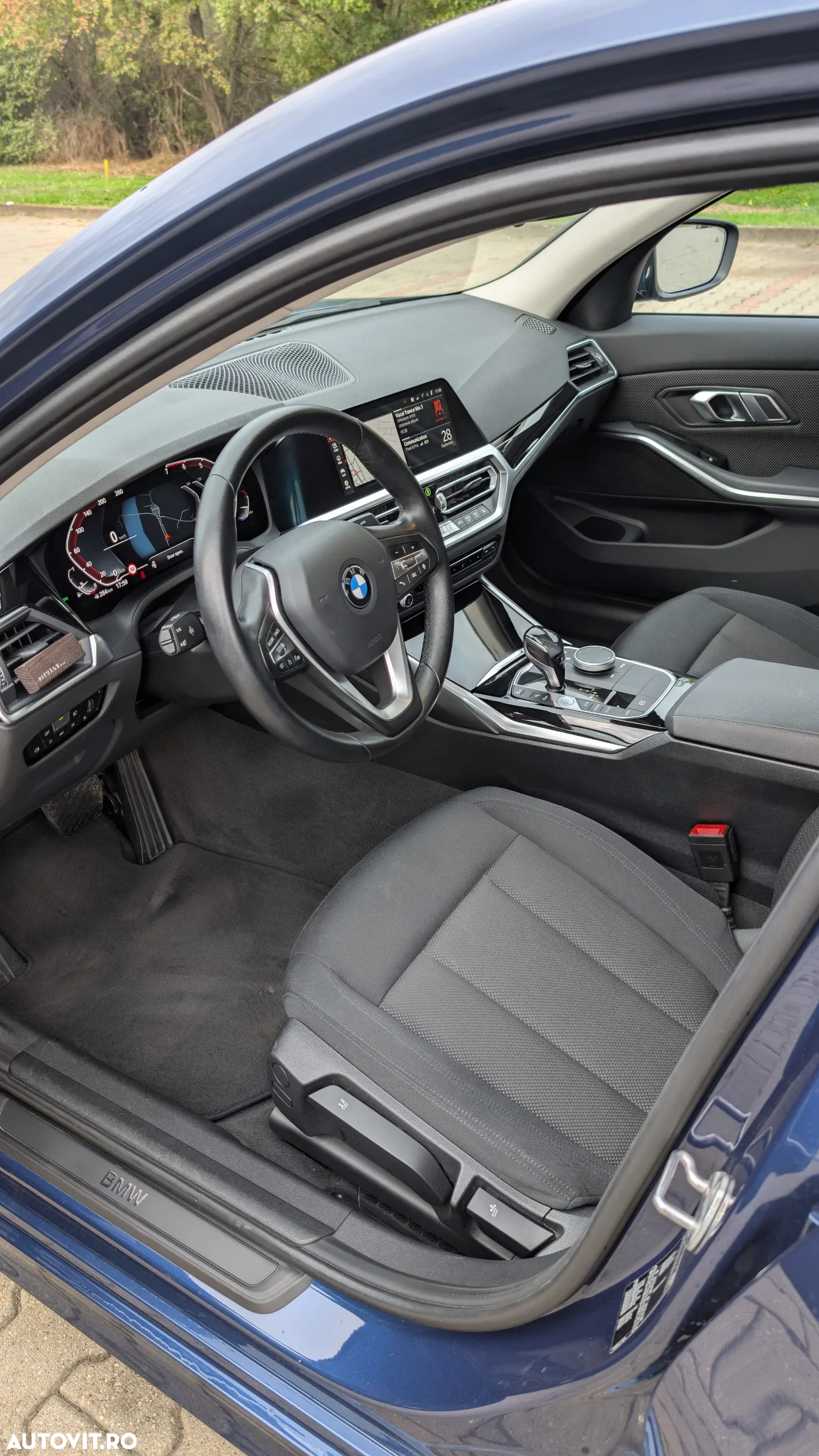 BMW Seria 3 318i Aut. - 10