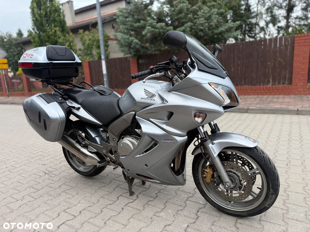 Honda CBF - 3