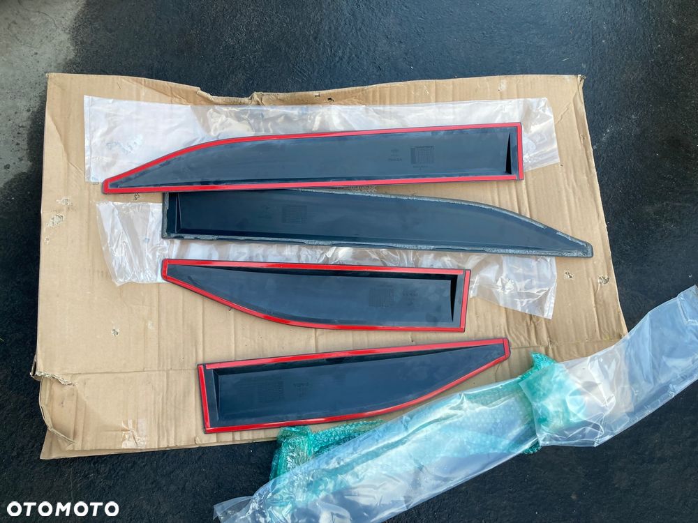 DACIA SANDERO 3 III LOGAN 3 III JOGGER STEPWAY ORYGINALNE LISTWY OZDOBNE NA DRZWI NAKŁADKA LISTWA LISTWY DRZWIOWE - 2