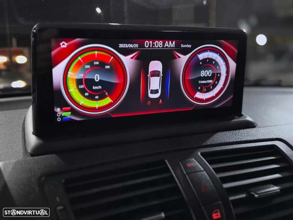 BMW 118 d Pack M - 14