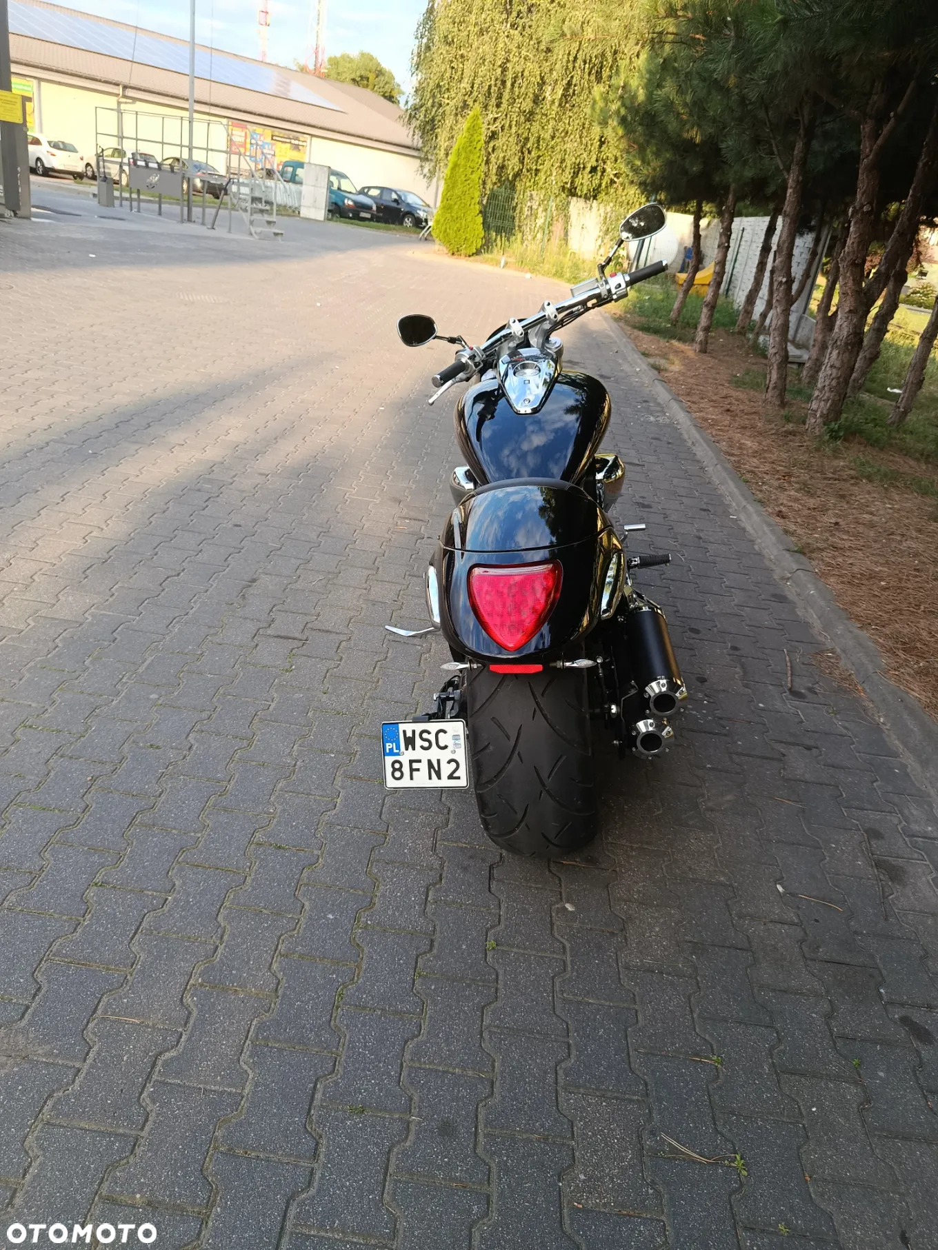 Suzuki Intruder - 3
