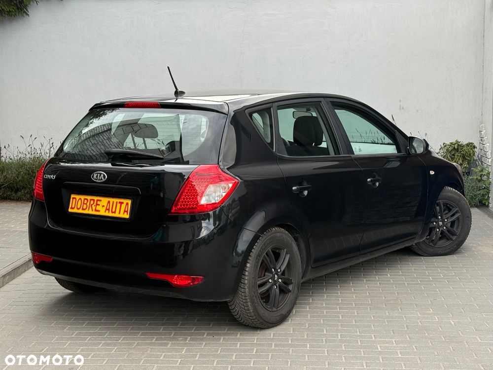 Kia Ceed Cee'd 1.4 Comfort - 24