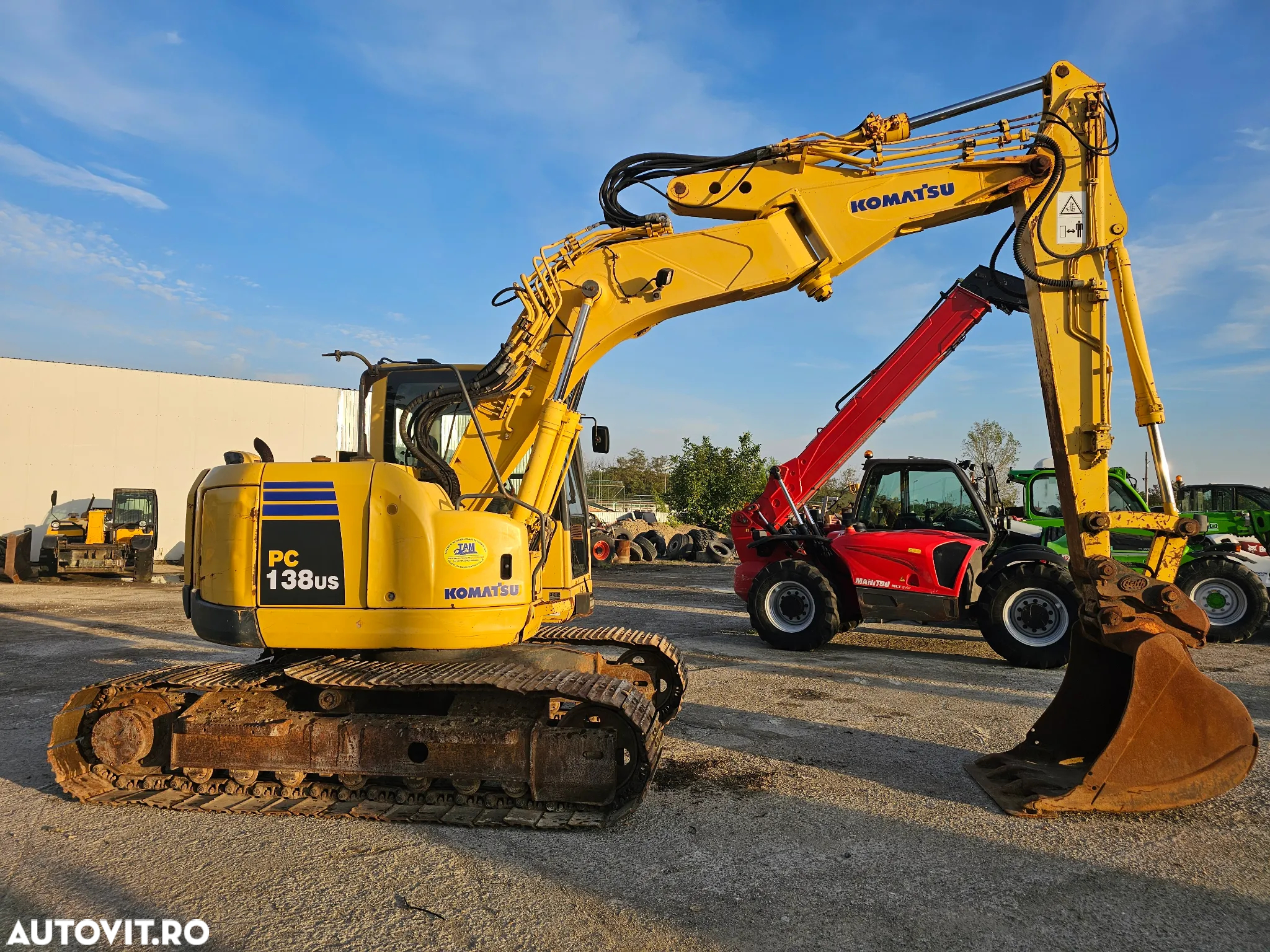 Komatsu PC 138 USLC-8 excavator pe senile compact - 8