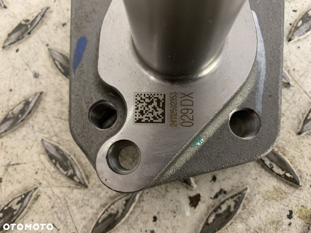 NOWY ORYGINALNE WRZECIONO SWORZEŃ TYLNY PRAWY TYŁ PRAWA FIAT 500E 52221032 68638035AA - 4