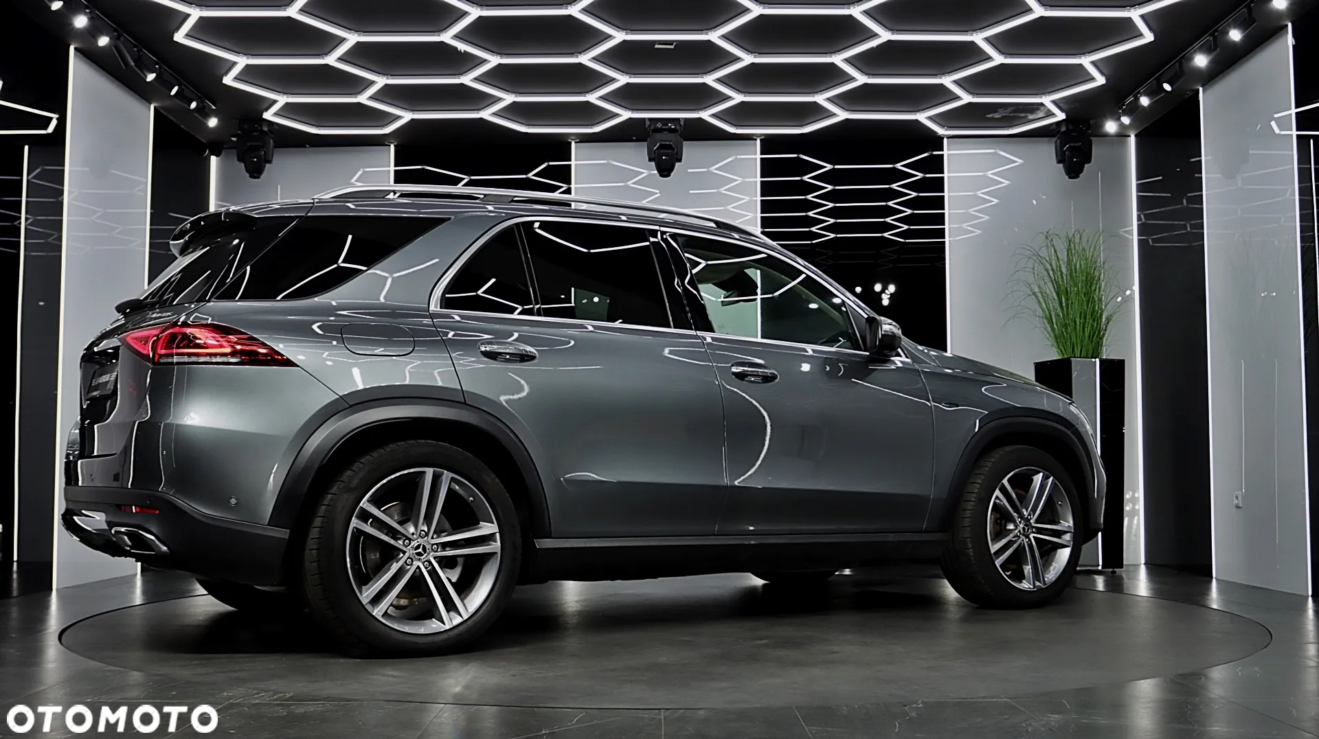 Mercedes-Benz GLE - 10