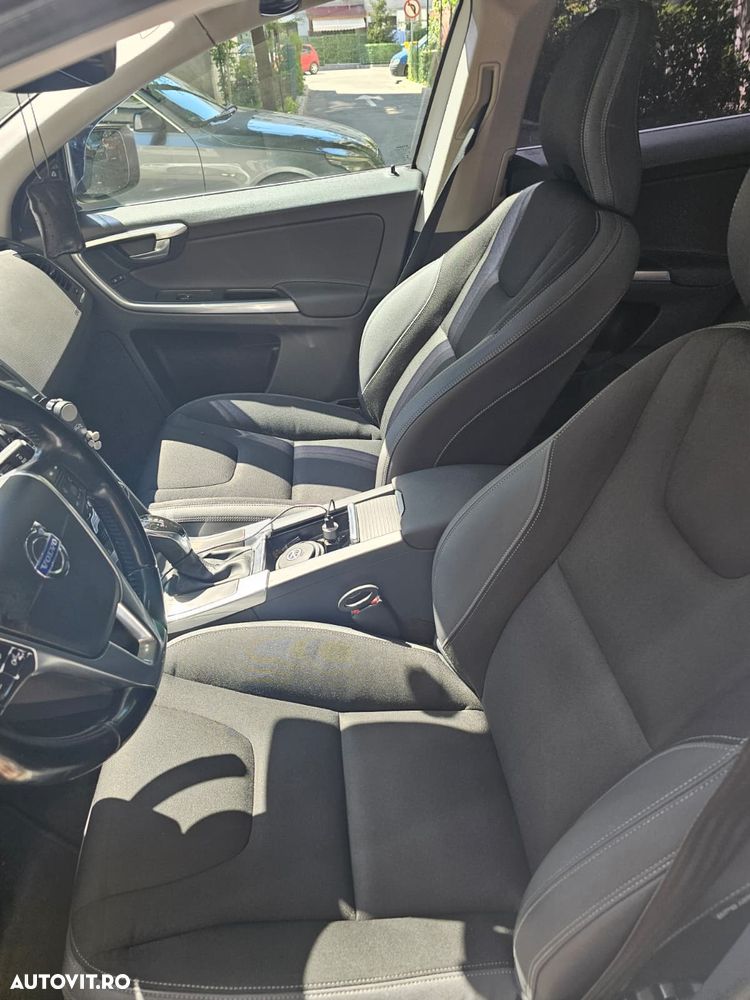 Volvo XC 60 D4 Geartronic Summum - 12