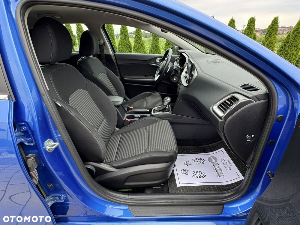 Kia Ceed 1.5 T-GDI M DCT - 38
