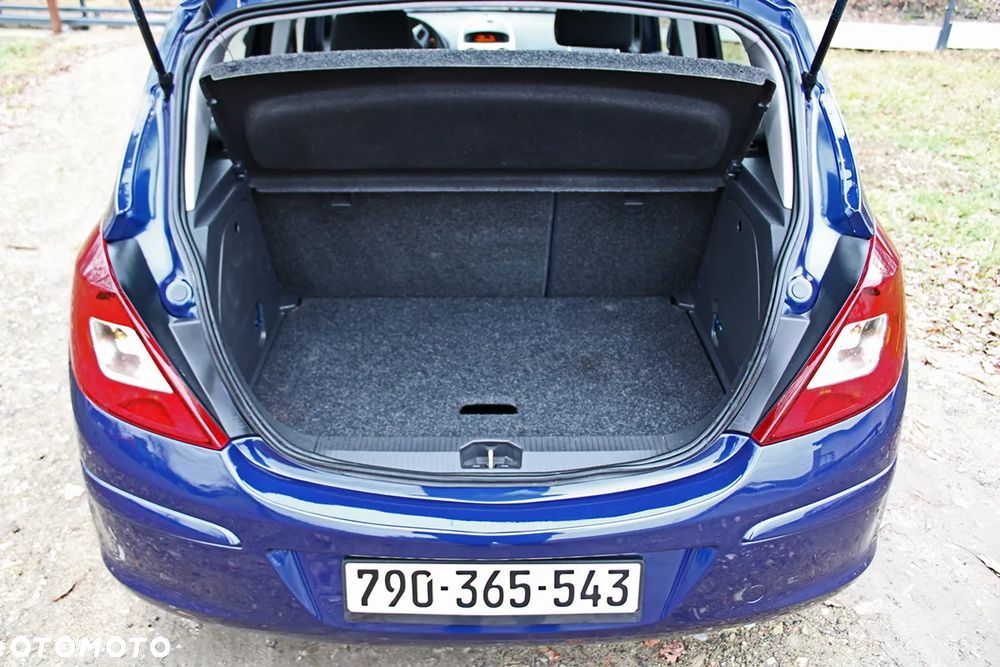 Opel Corsa 1.2 16V Innovation - 37