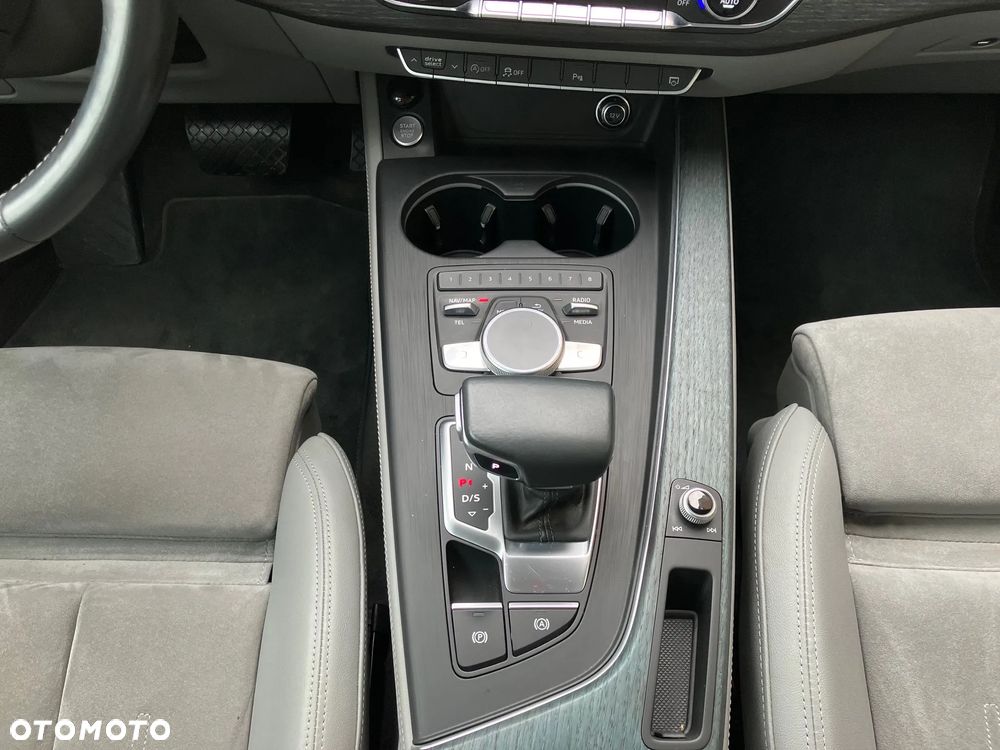 Audi A4 Limousine 2.0 TFSI ultra S tronic - 31