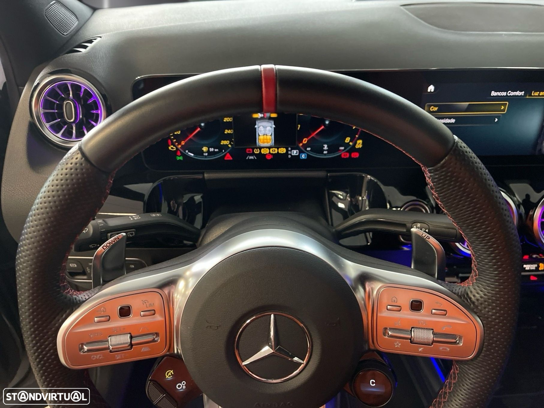 Mercedes-Benz GLA 35 AMG 4Matic - 13