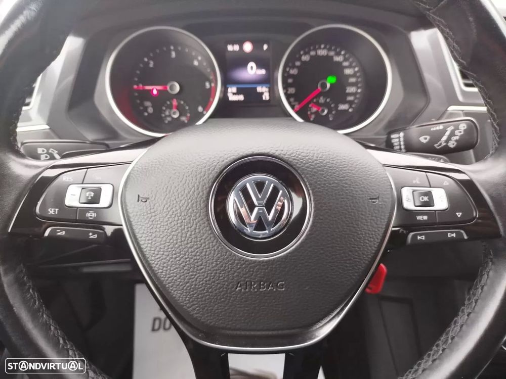 VW Tiguan Allspace 2.0 TDI Confortline DSG - 5
