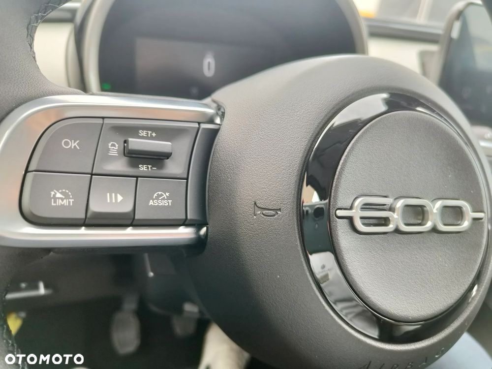 Fiat 600 1.2 Turbo La Prima - 16