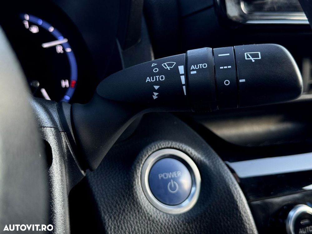 Toyota Yaris Cross - 24