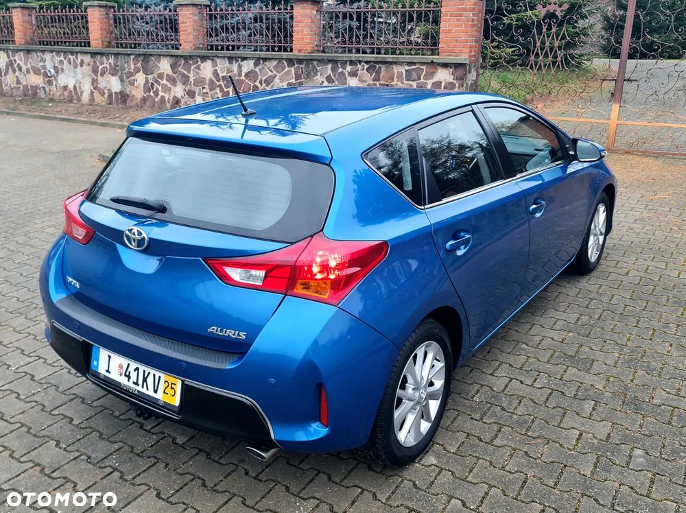 Toyota Auris 2.0 D-4D Executive - 15