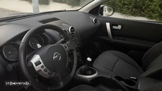 Nissan Qashqai 1.5 dCi Tekna Premium 17 - 10