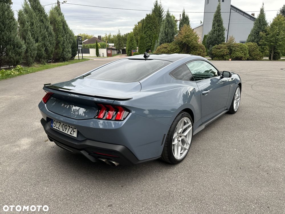 Ford Mustang 5.0 V8 GT - 12