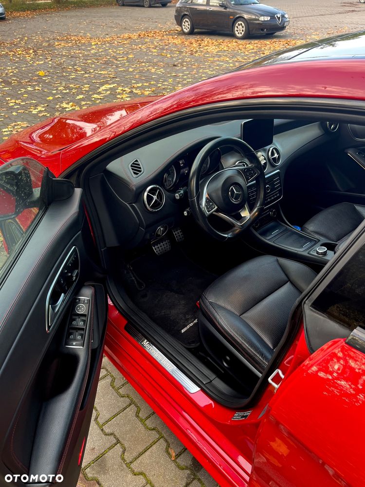 Mercedes-Benz CLA 200 7G-DCT AMG Line - 5