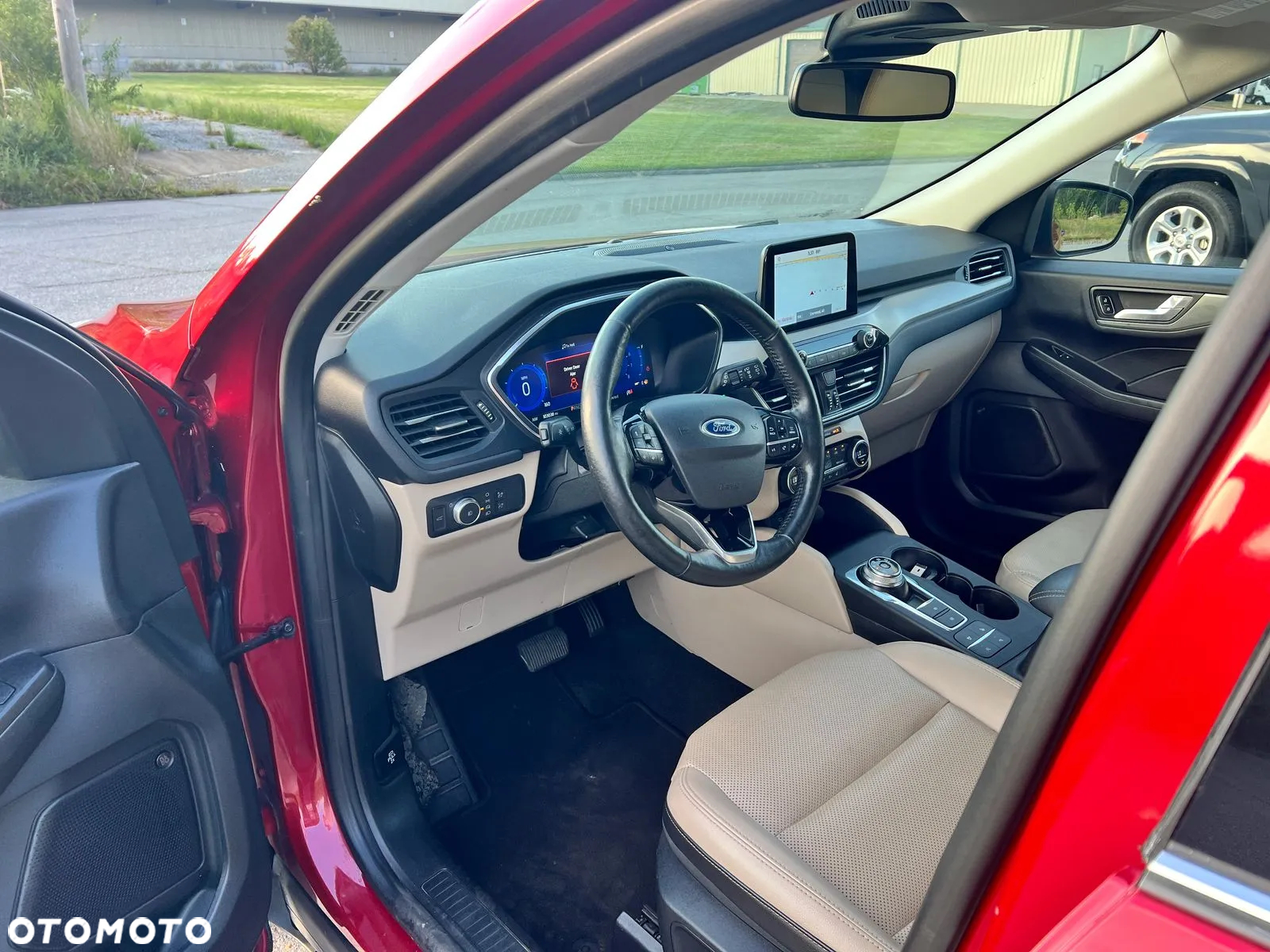 Ford Escape 2.0 EcoBoost AWD Titanium - 12