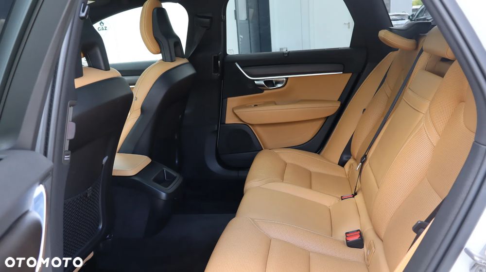Volvo V90 Cross Country T5 AWD Pro - 20