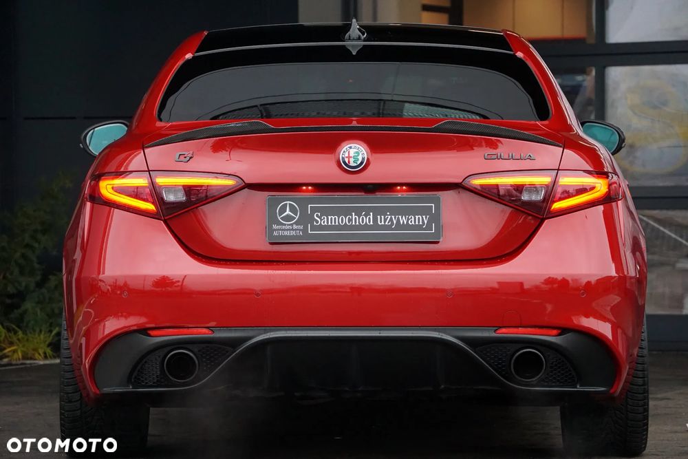 Alfa Romeo Giulia 2.0 Turbo 16V AT8-Q4 Veloce Ti - 5