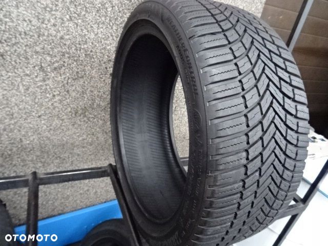 235/40/R18 95W Bridgestone Weather Control A005 Evo - 2