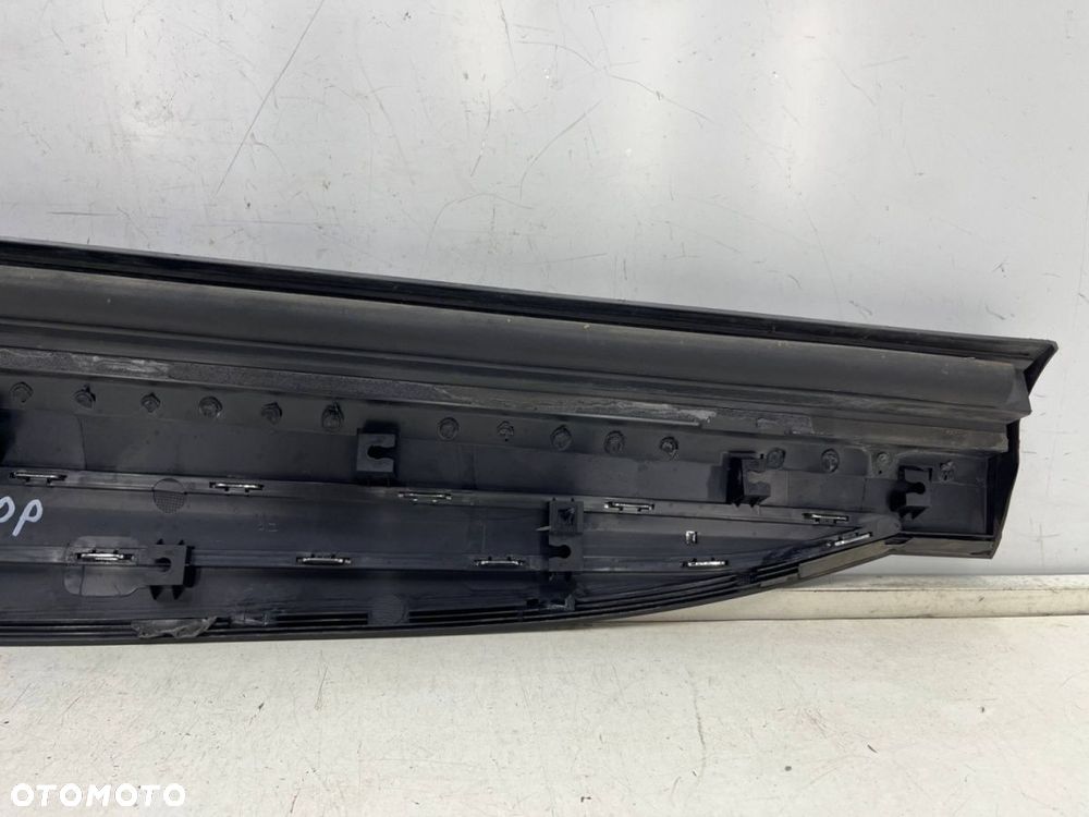 Listwa MG HS I EHS 18r.- prawa przednia dolna nakładka drzwi prawy przód chrom 10423725 - 12