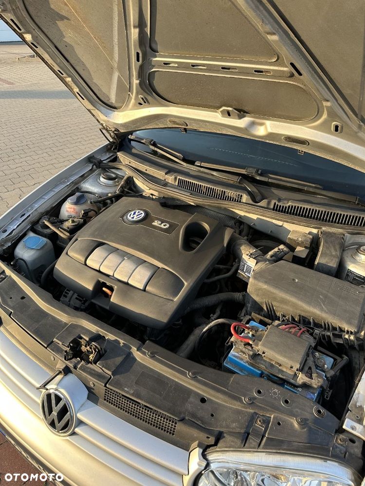 Volkswagen Golf 2.0 Highline - 18