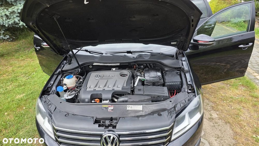 Volkswagen Passat 2.0 TDI Comfortline - 8
