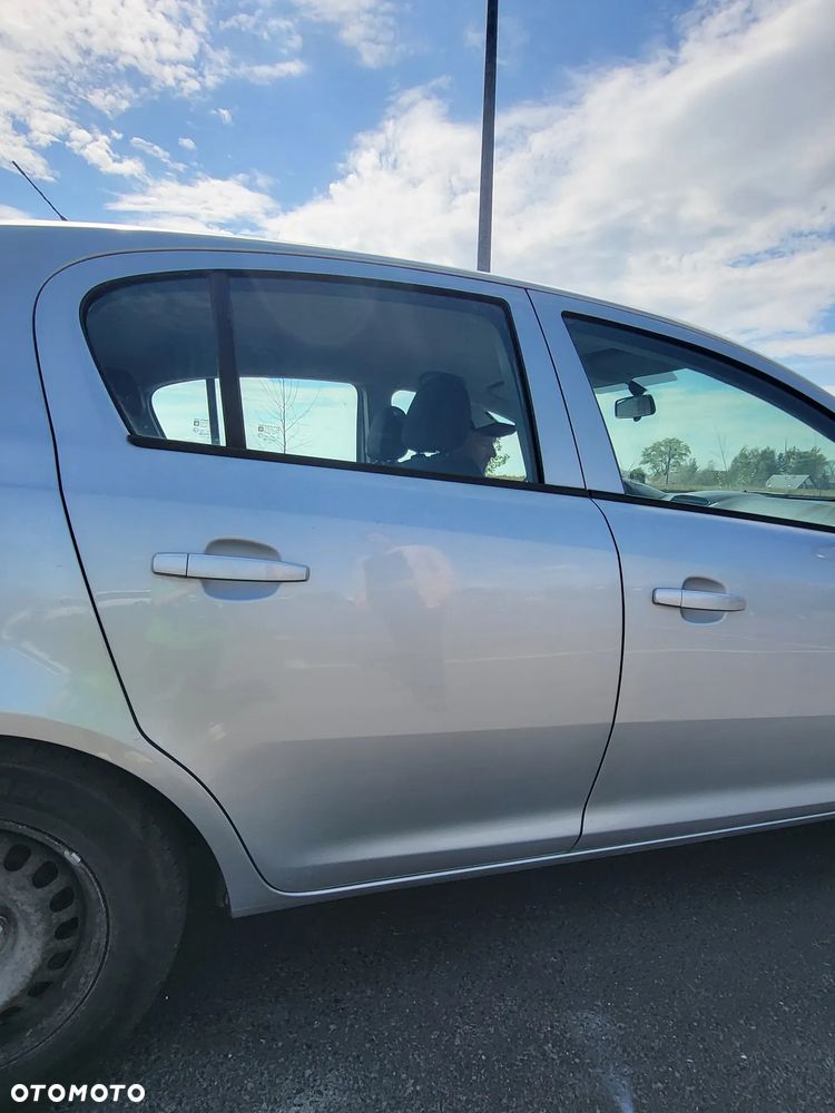 Opel Corsa - 6