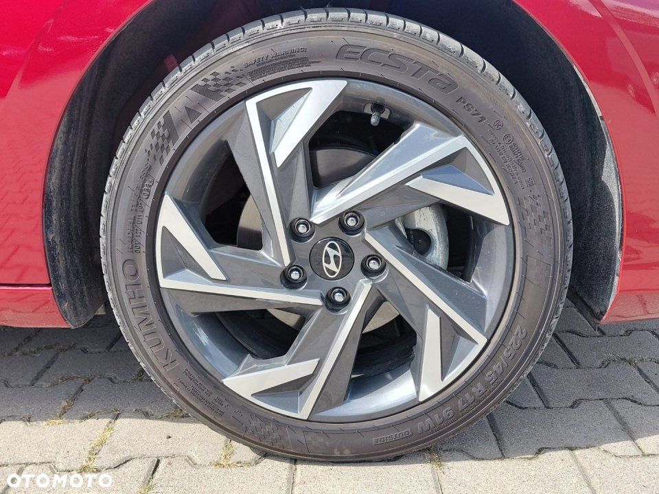 Hyundai Elantra - 10