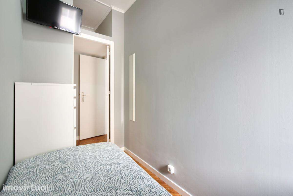 Quarto - localizado em Amadora Lisbon - Grande imagem: 4/25